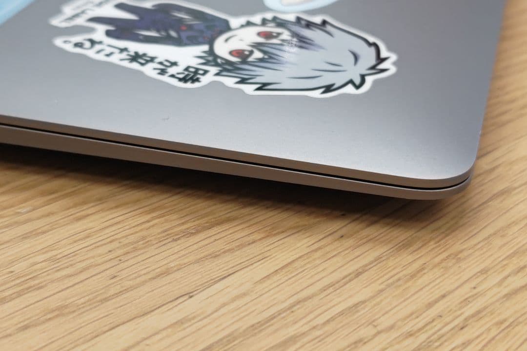 MacBook本体 MacBook Air 2020 i3 256GB