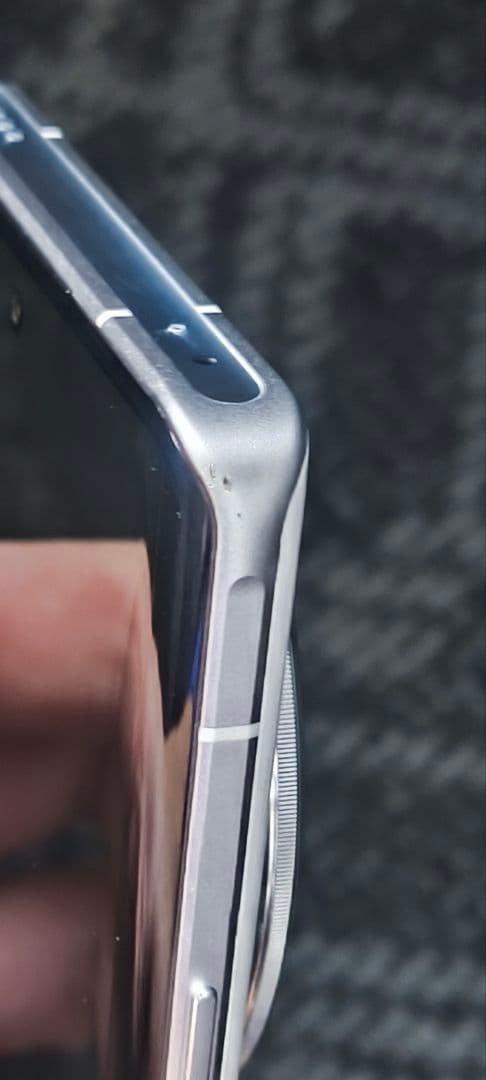 vivo X100 Ultra ホワイト