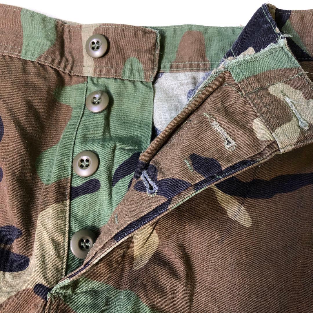 た33 ● 米軍 実物 80年代ウッドランドカモ カーゴパンツ前ポタン４個