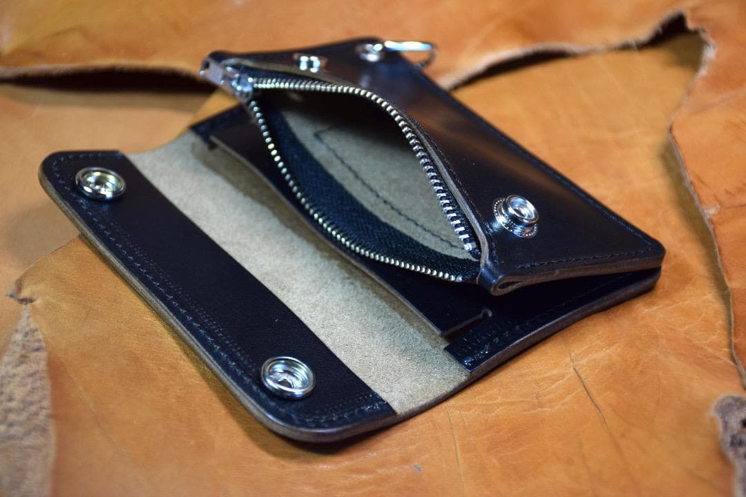 MARYAM社　ホースバット 　ミニ財布　小銭入れ　　馬革　黒　茶芯