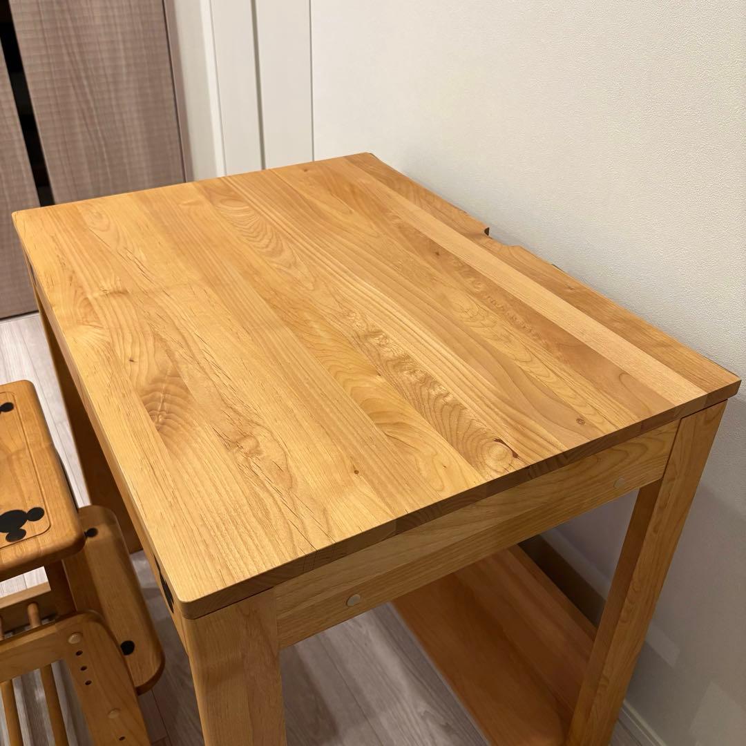【売切れ品】ベルメゾン 天然木学習机&チェアセット ミッキーモチーフ 勉強机