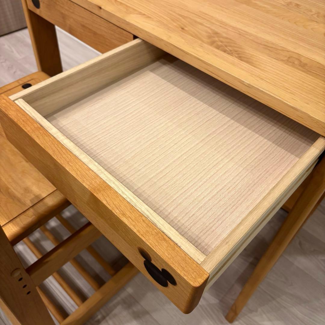 【売切れ品】ベルメゾン 天然木学習机&チェアセット ミッキーモチーフ 勉強机