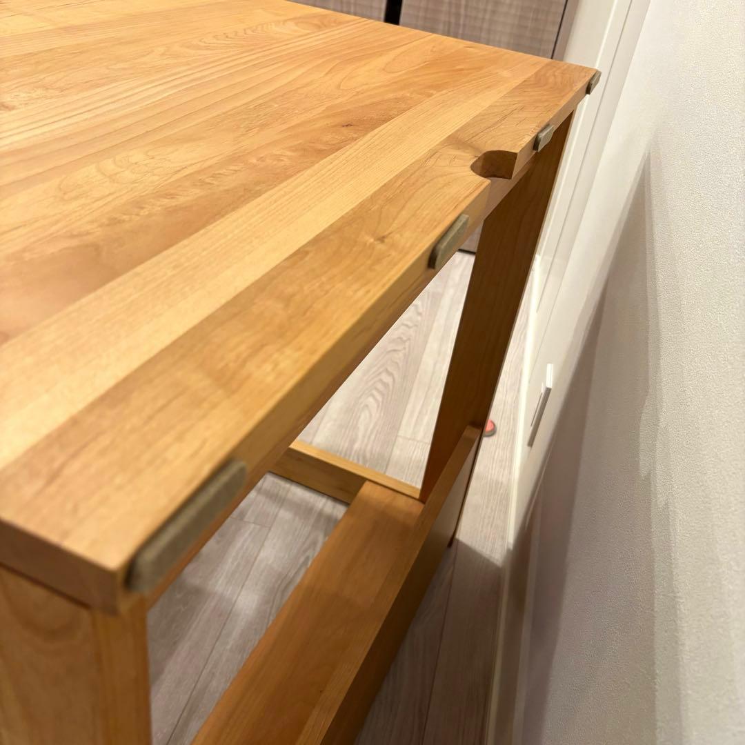 【売切れ品】ベルメゾン 天然木学習机&チェアセット ミッキーモチーフ 勉強机