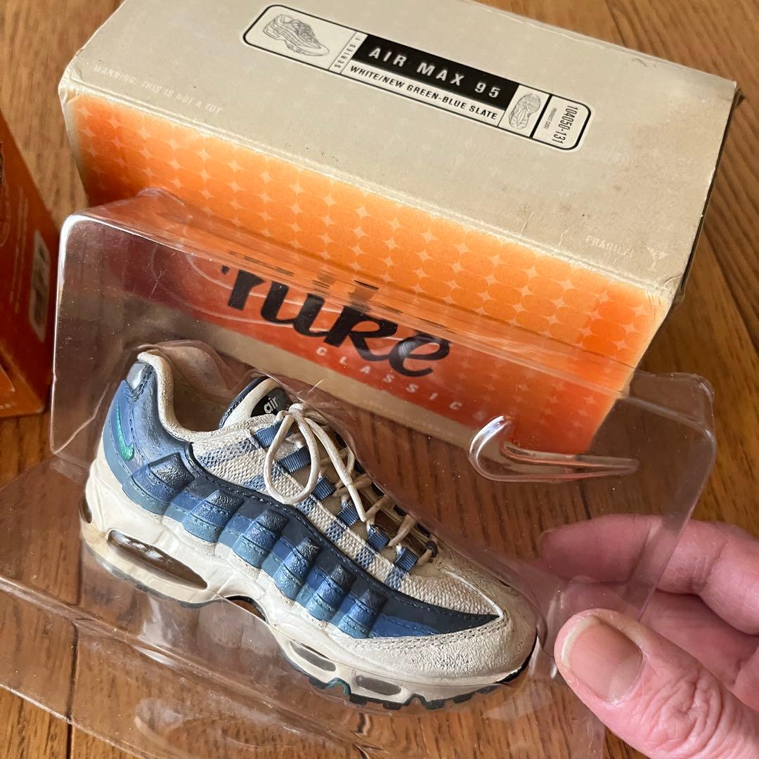 NIKE スニーカー　フィギュア　AIRMAX95 LDV waffle