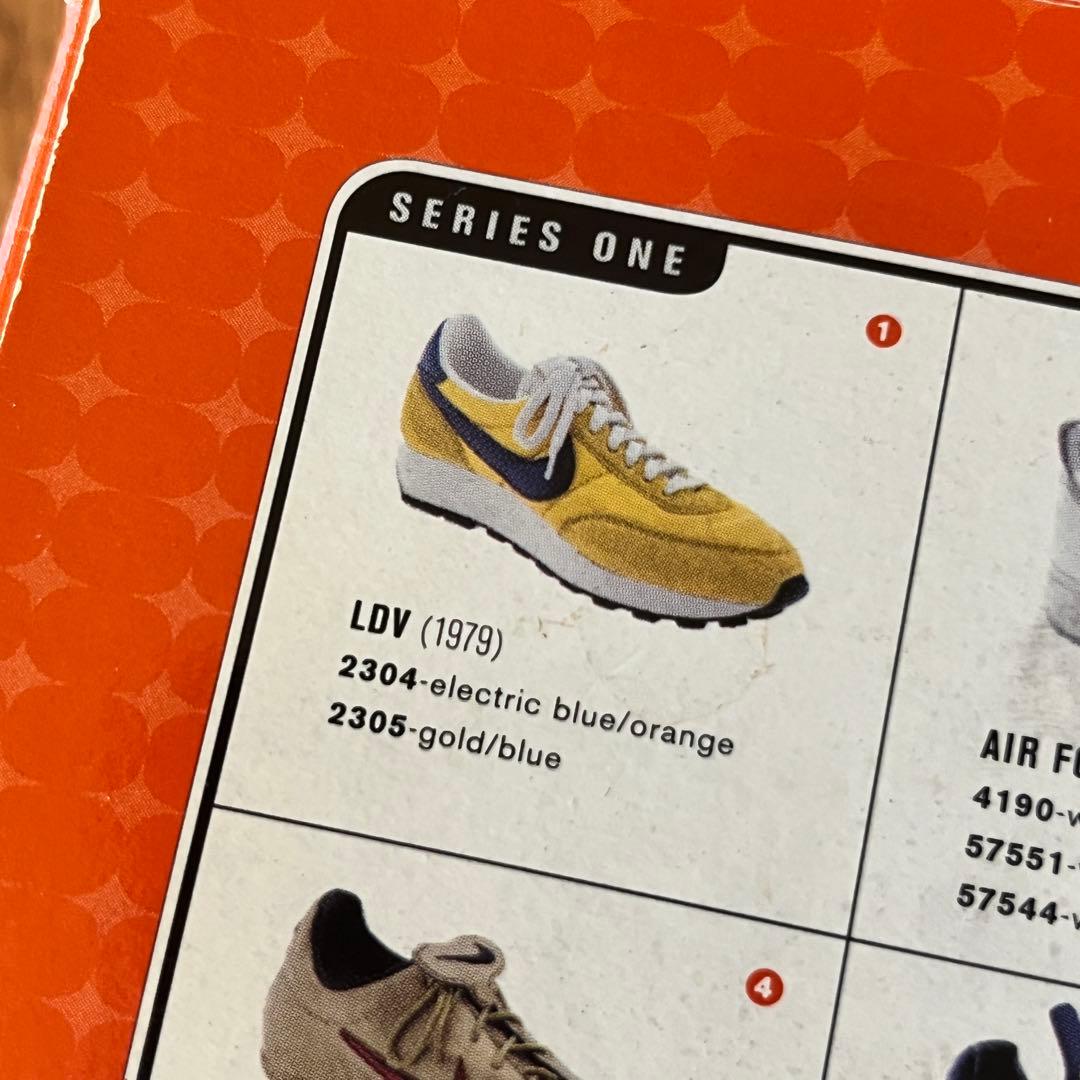 NIKE スニーカー　フィギュア　AIRMAX95 LDV waffle