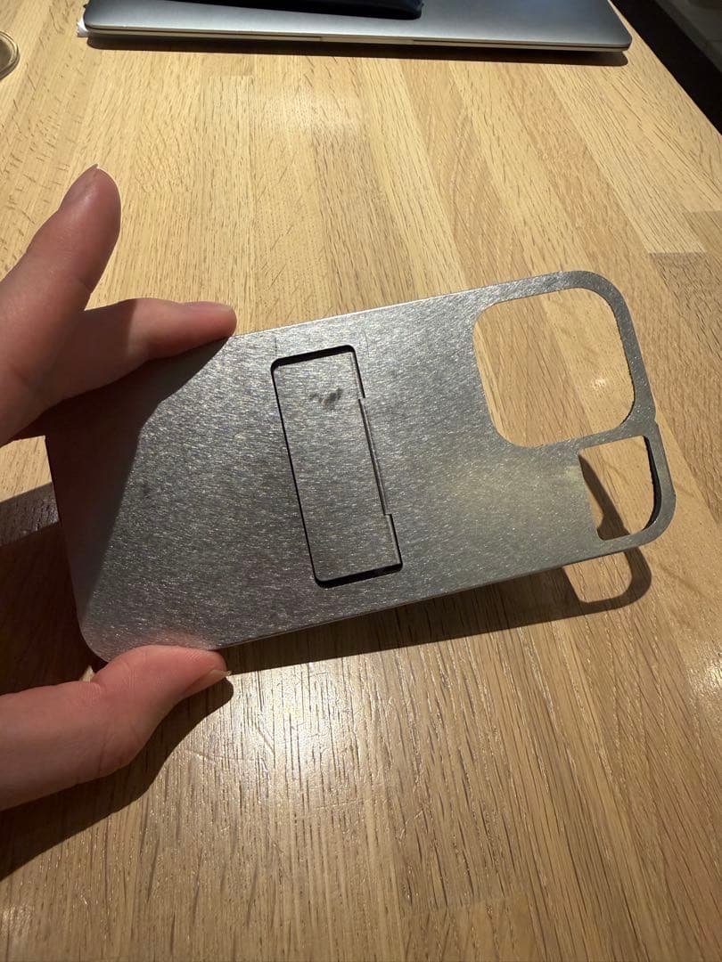 CLAUSTRUM IPhone 16Pro ケース シルバー