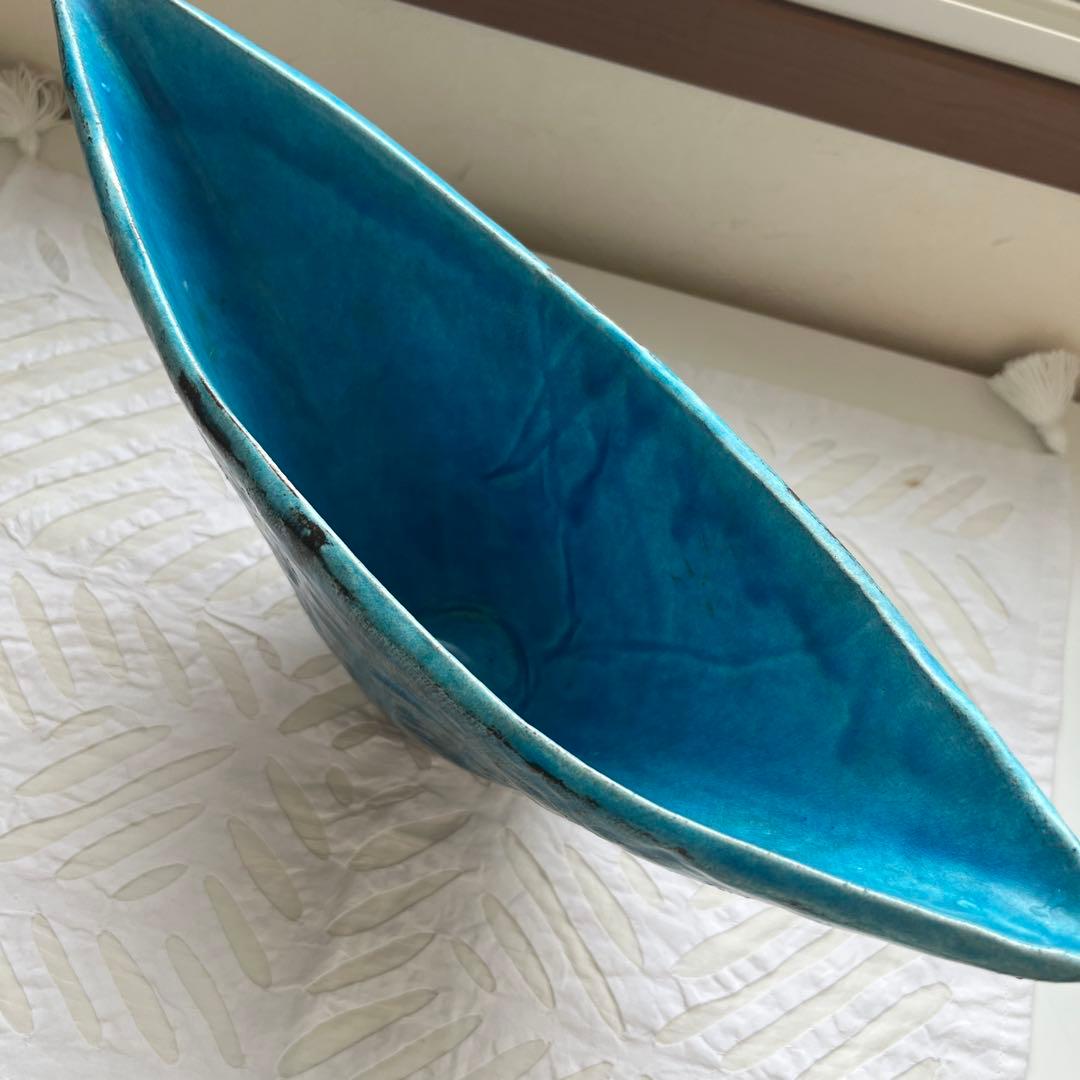 いけばな　青い舟形　花瓶　花器　フラワーベース