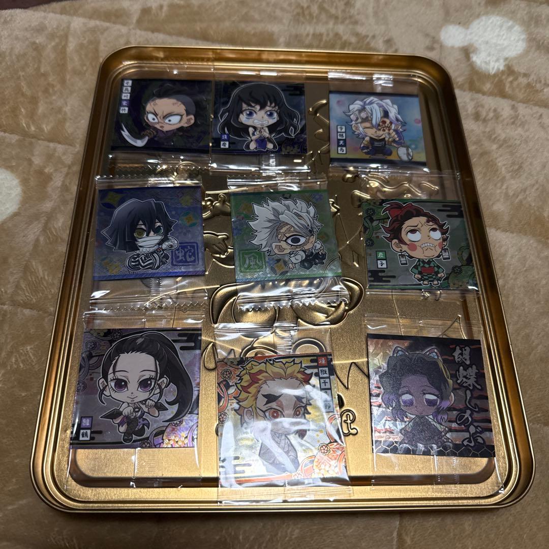 ワンピース25枚ドラゴンボール9枚ヒロアカ57枚鬼滅の刃31枚おまけ4枚