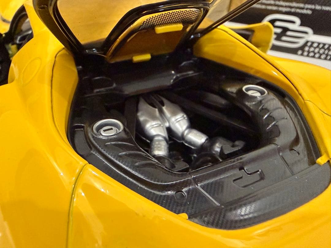 1/18 美品 フェラーリ Ferrari 296GTB マイスト