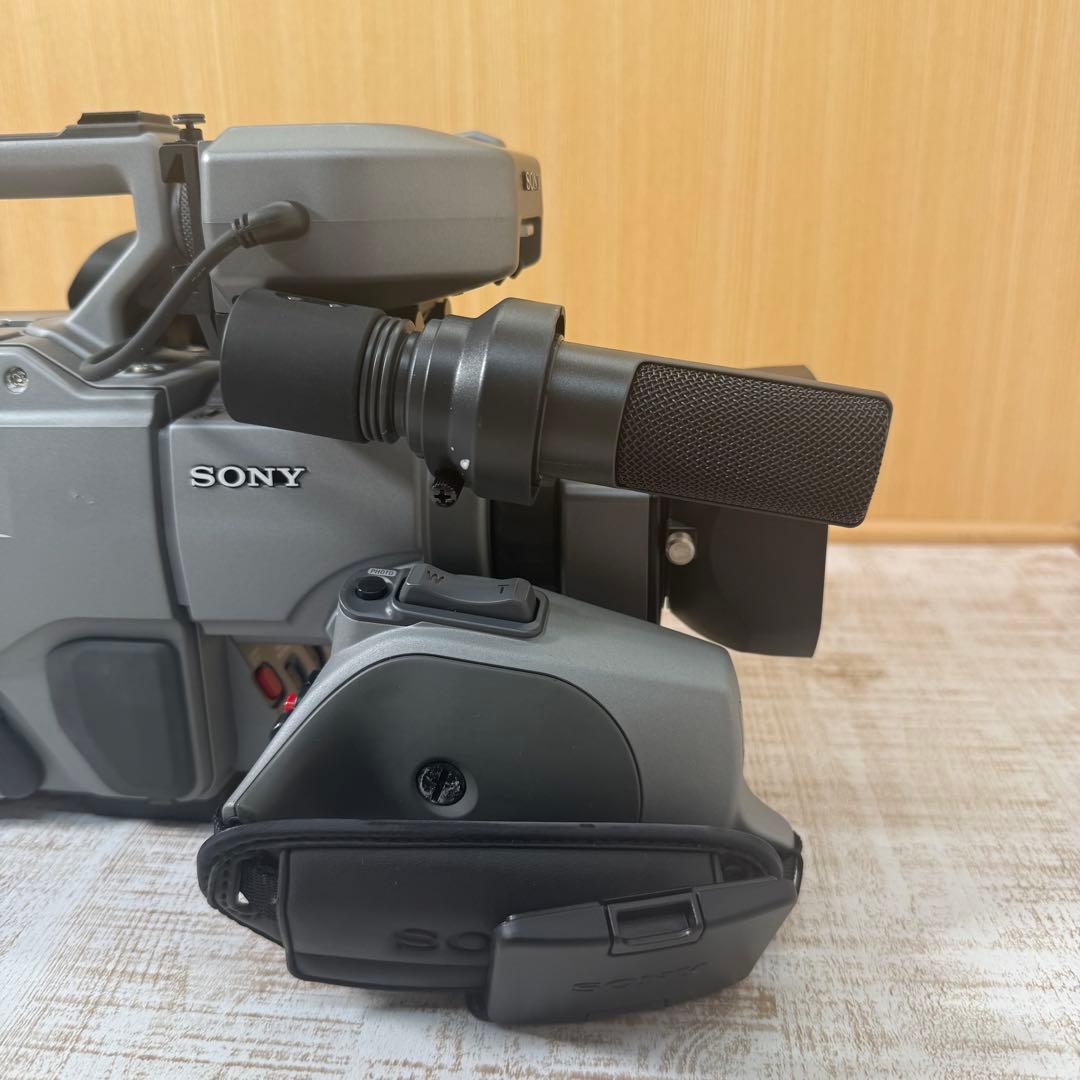 動作未確認　SONY 3CCD 業務用ビデオカメラレコーダーDCRーVX9000