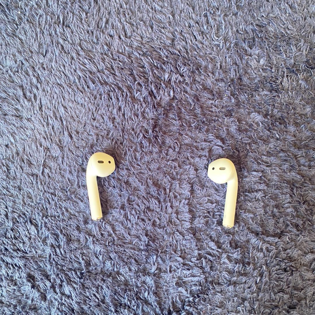 AirPods第2世代APPLE MV7N2J/A