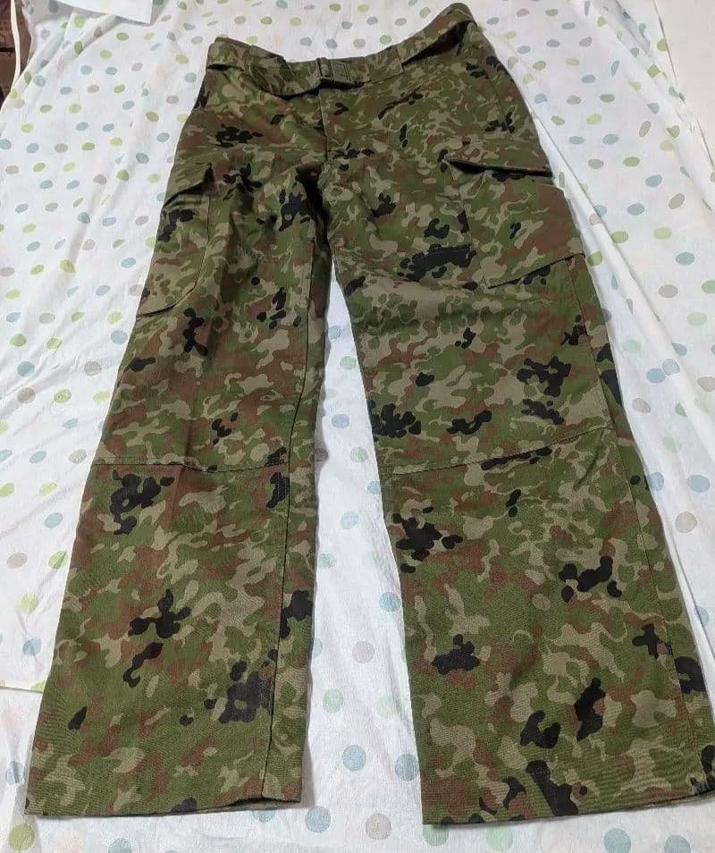 迷彩戦闘服 サイズ1 ポケット2つ