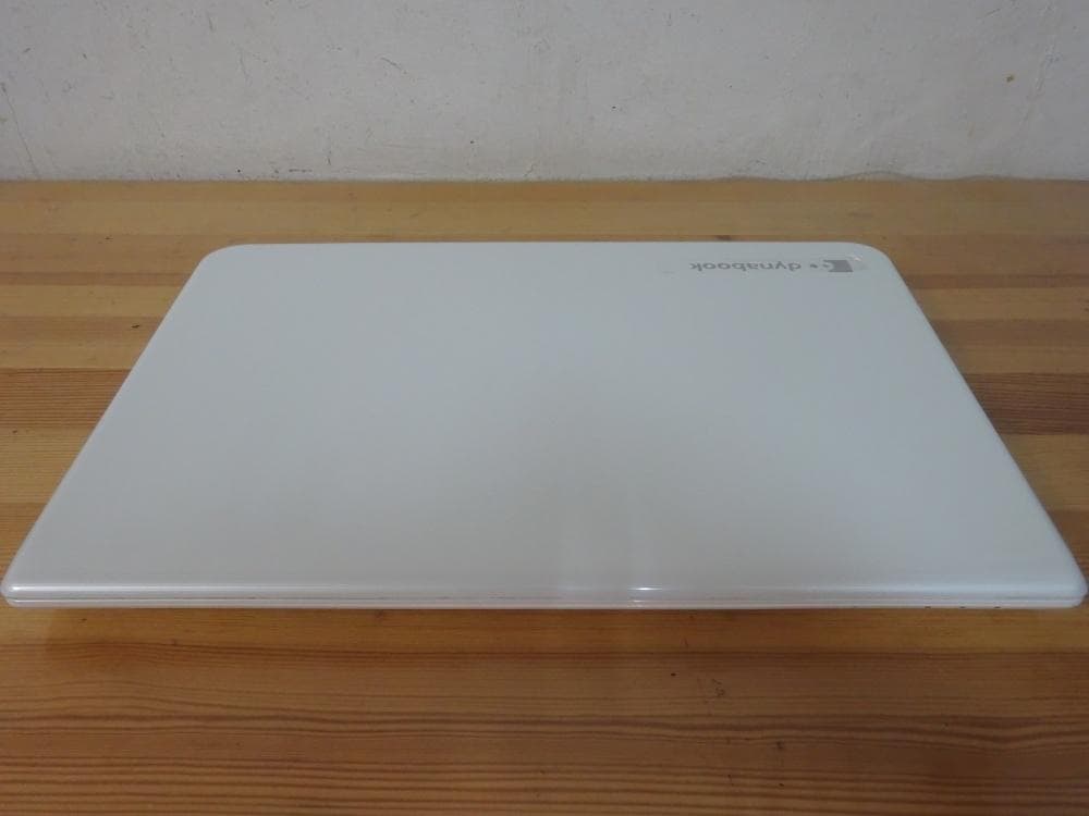 東芝 ノートパソコン dynabook T554/67KW/中古特価良品