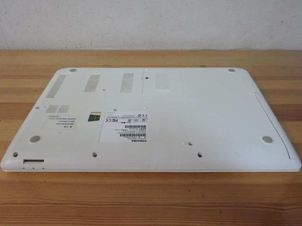 東芝 ノートパソコン dynabook T554/67KW/中古特価良品