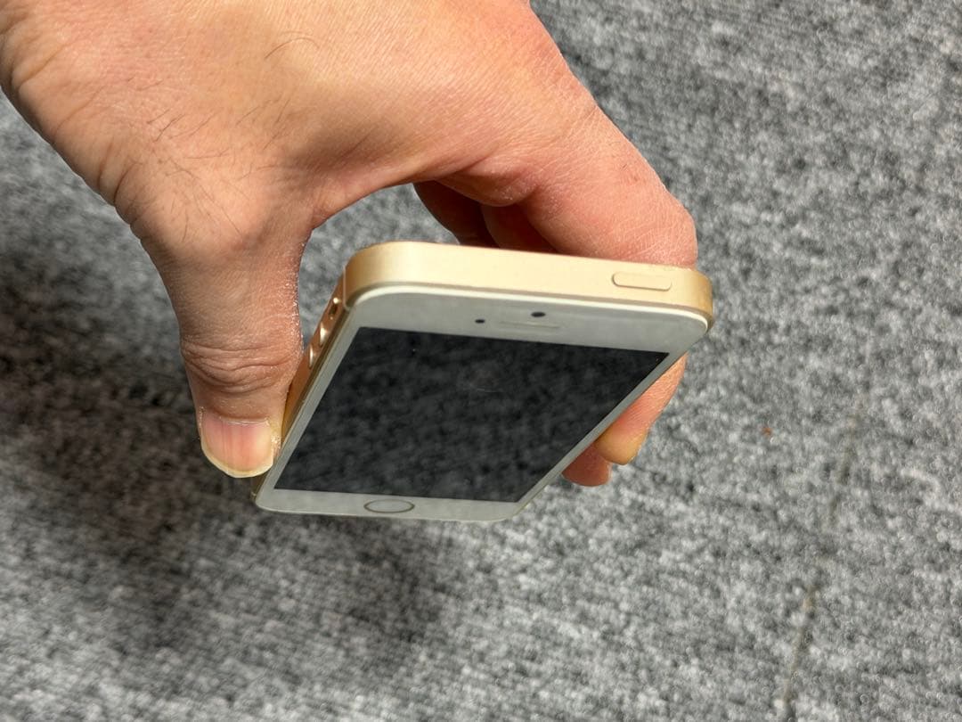 iPhone SE (第1世代) Gold 32 GB Y!mobile