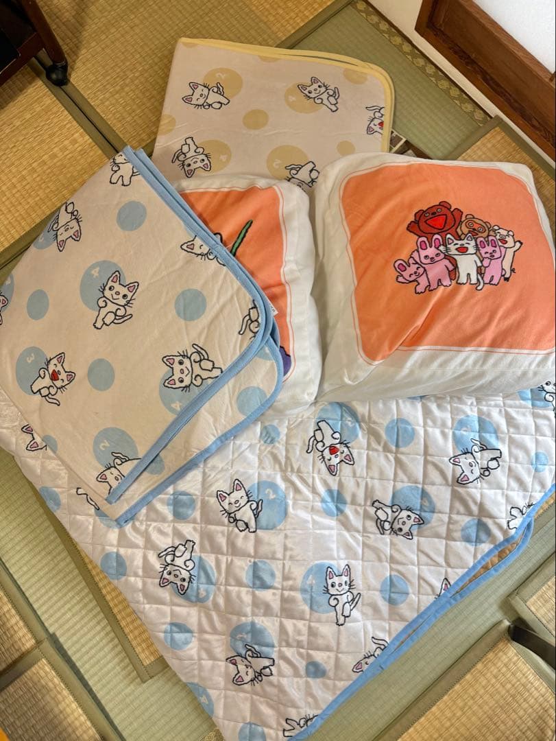 ノンタン 絵本 型 クッション　ルームマット　マルチカバー しまむら まとめ売り
