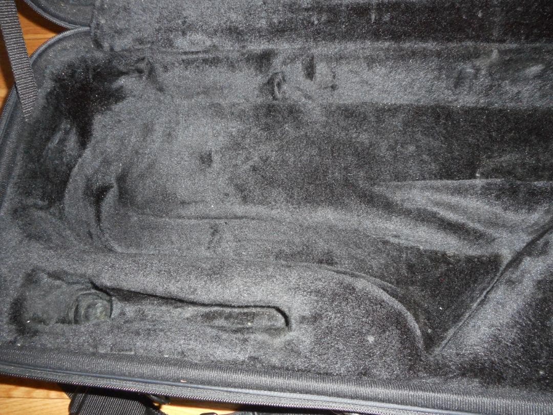 【中古・保管品】C.G.CONN テナーサックス用ケース（背負い・ショルダー可）