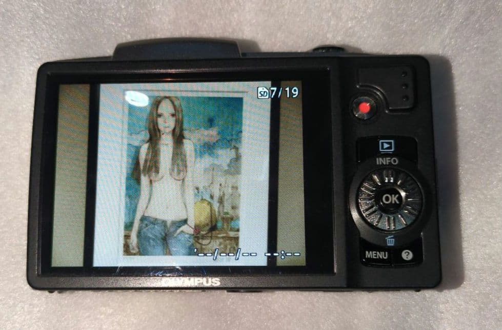 デジカメ　OLYMPUS　SZ-20（本体のみ）