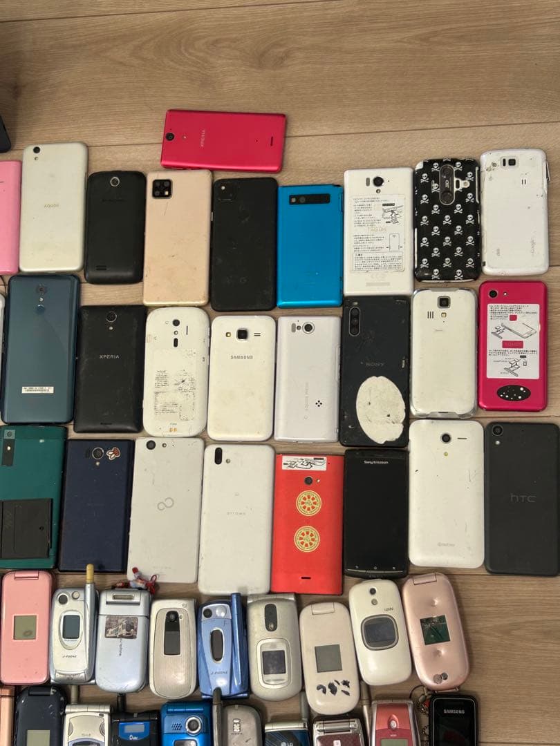 iPhone 28台、ガラ系151台、Android56台のセット　ジャンク