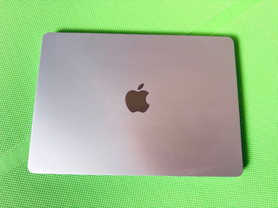 MacBook Air 13インチ Apple M4チップ 1T/32G