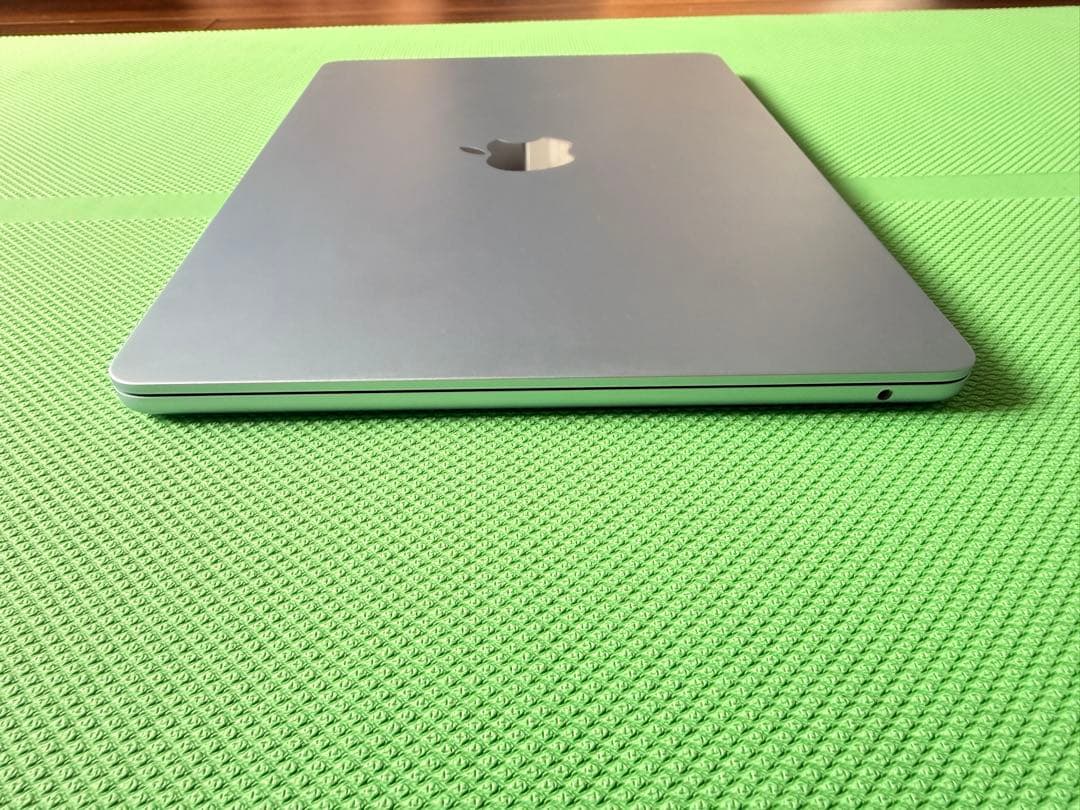 MacBook Air 13インチ Apple M4チップ 1T/32G