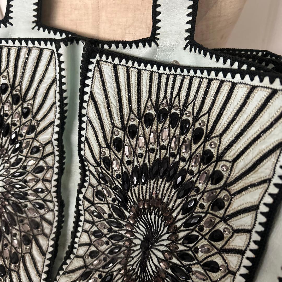 BUBA 幾何学模様刺繍ボストンバッグ