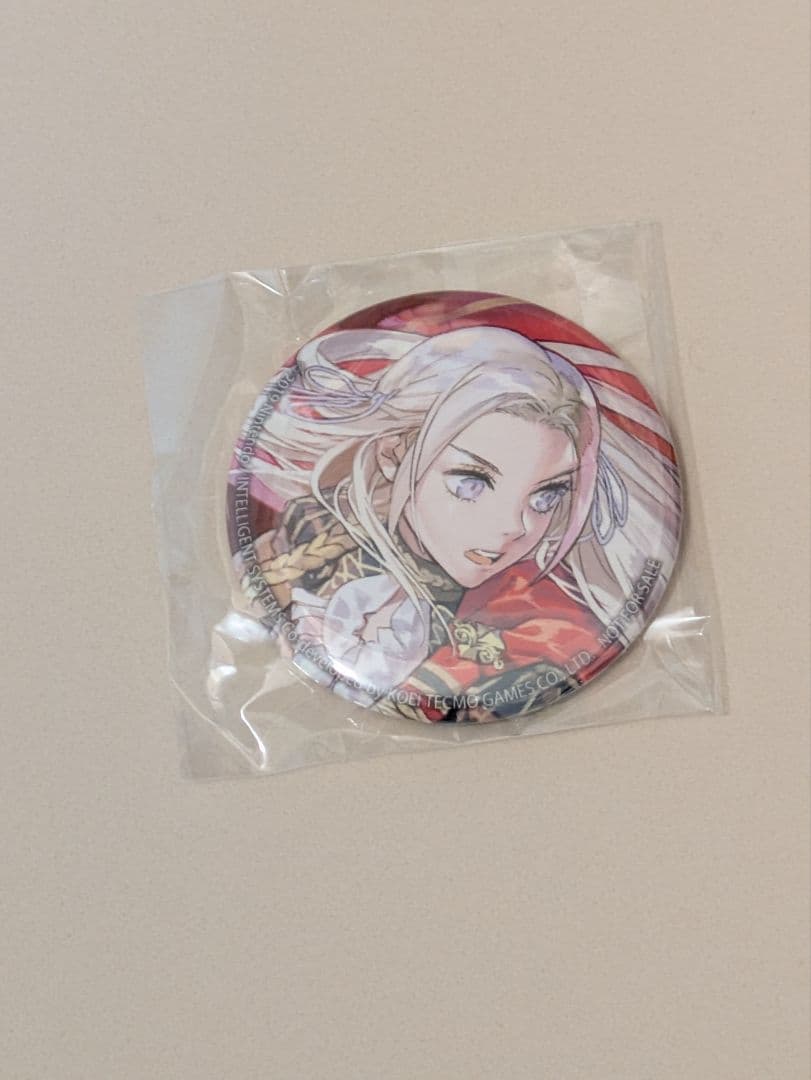 ファイアーエムブレム風花雪月　アニメイト購入特典　エーデルガルト　缶バッジ