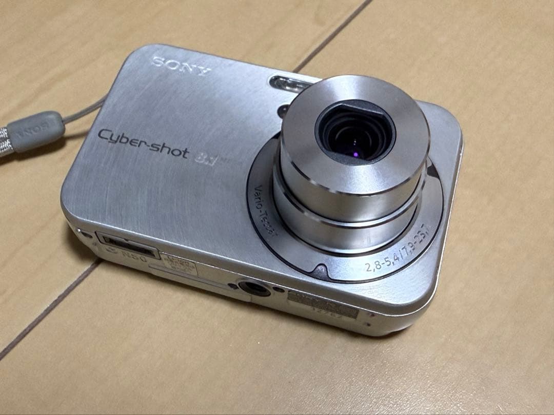 SONY デジカメ Cyber－Shot DSC-N1 コンデジ　充電器付き