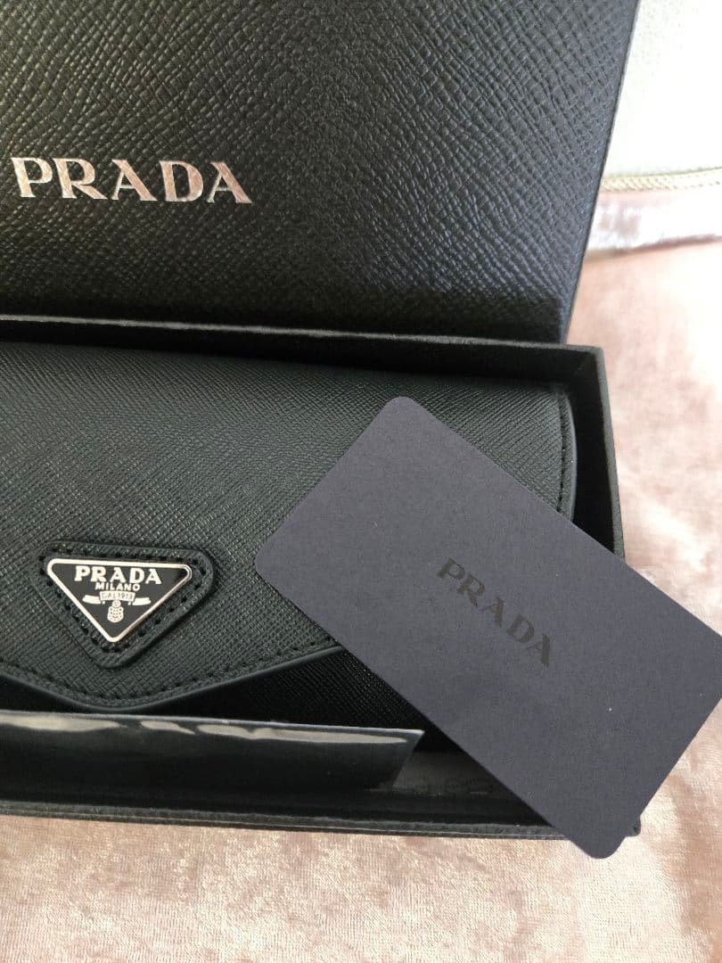 希少！PRADA ノベルティ メガネケース サングラスケース メガネ拭き付