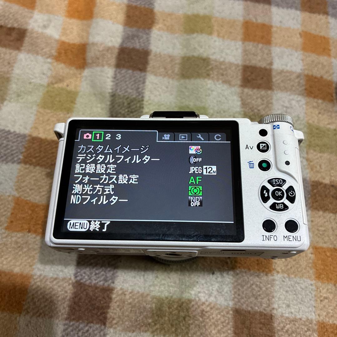 PENTAX Q 初代ダブルズームレンズキット WHITE