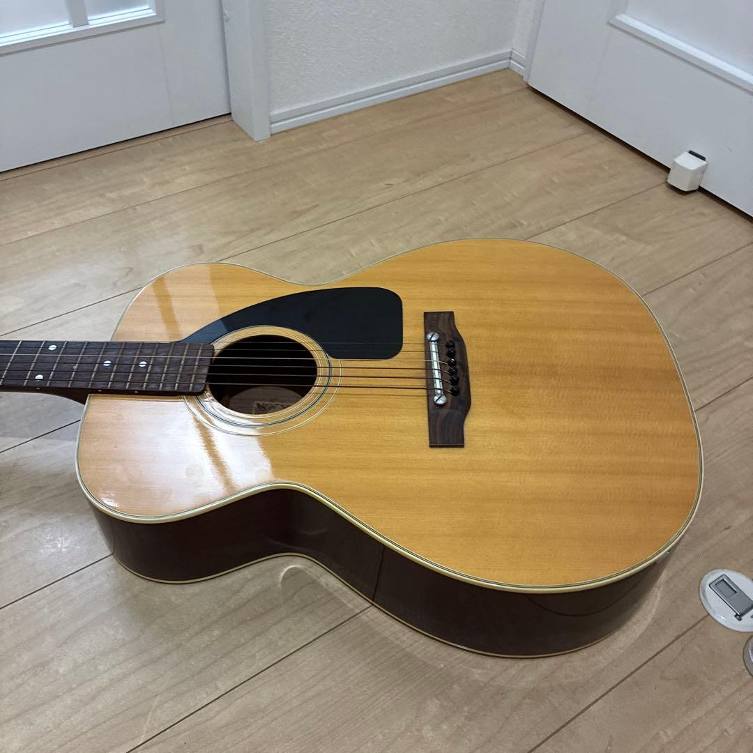 激レア　Granada アコースティックギター 薄型フォークタイプ