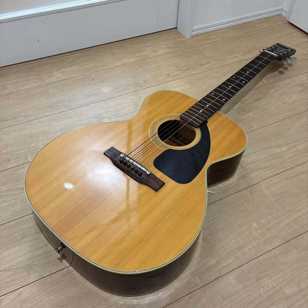 激レア　Granada アコースティックギター 薄型フォークタイプ