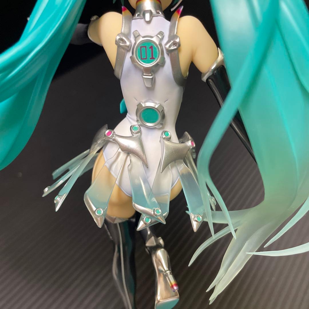 十河信成　レーシングミク 2013 ver. 1/8 完成品フィギュア