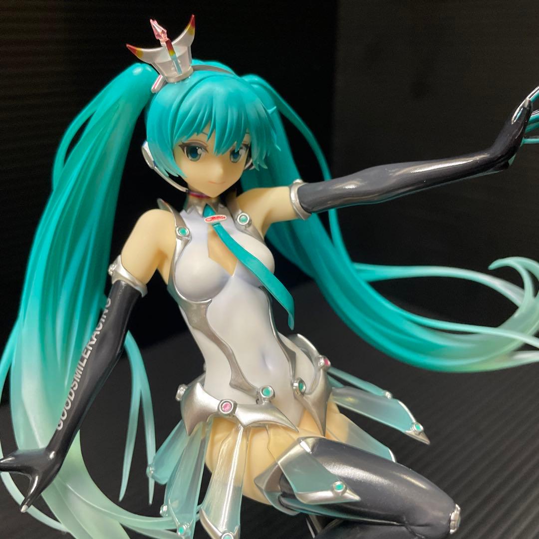 十河信成　レーシングミク 2013 ver. 1/8 完成品フィギュア