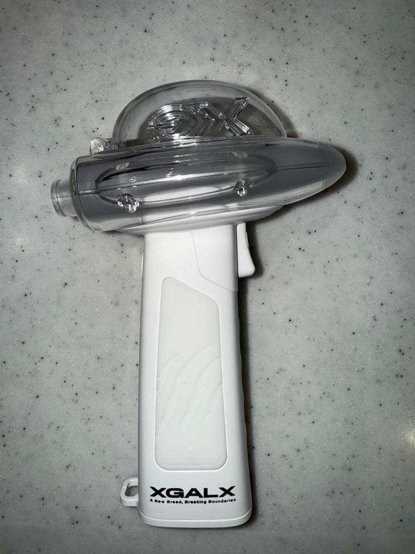 XG OFFICIAL LIGHT STICK トレカ付き
