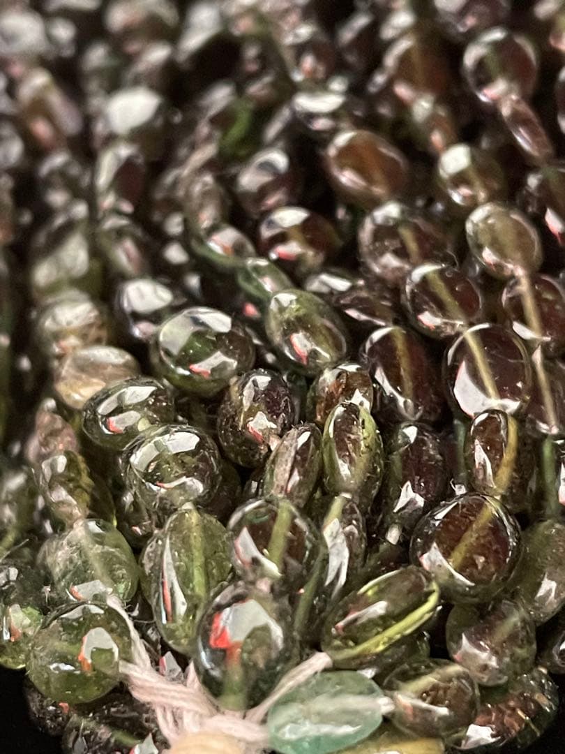 ベルデライト(宝石質グリーントルマリン )大粒オーバル 21連(約39cm)