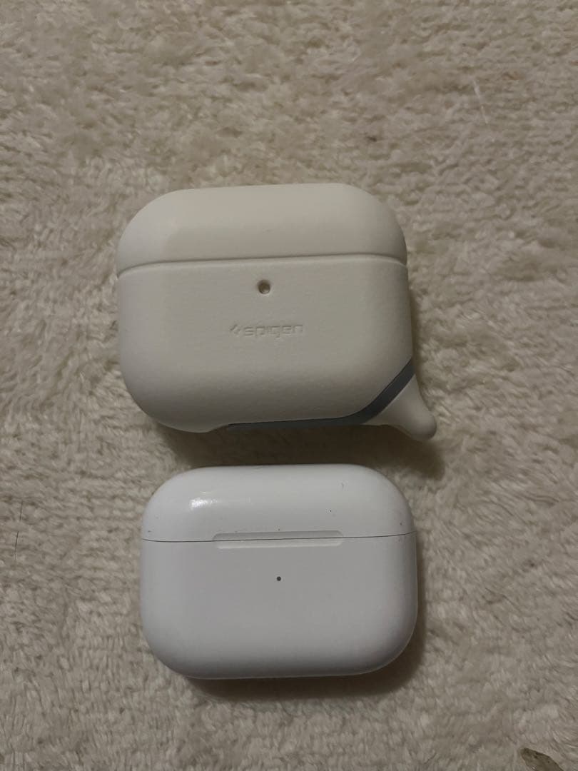 第一世代　AirPods Pro ワイヤレスイヤホン 本体