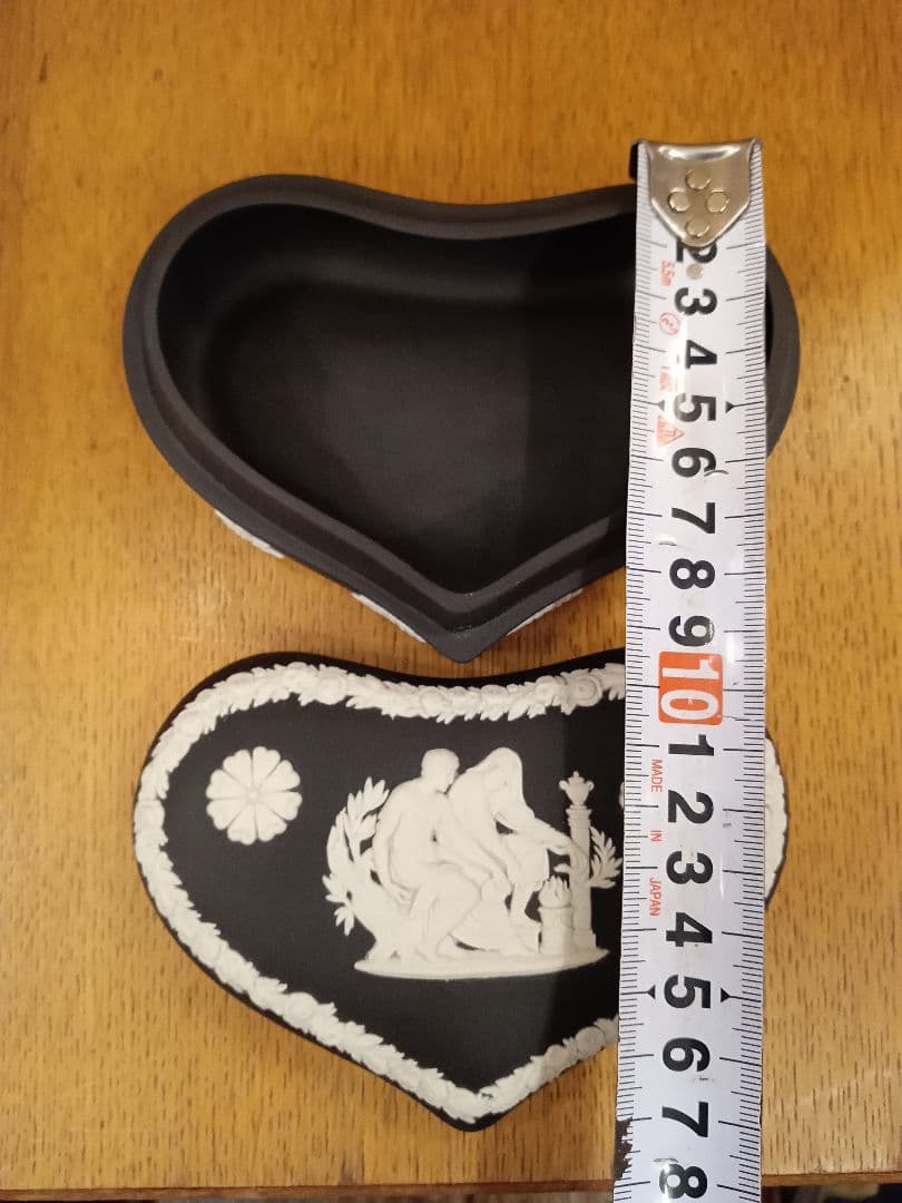 　ウェッジウッド　ジャスパー　ブラック　ハート型　小物入れ