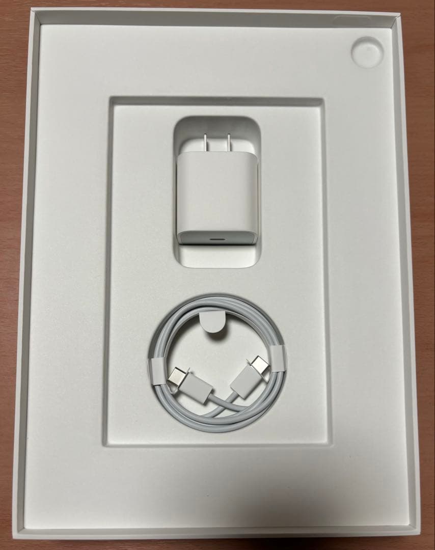 Apple iPad Air 第5世代　64GB Wi-Fi モデル