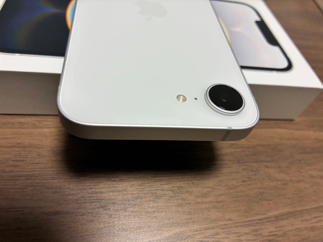 iPhone 16e ホワイト 128GB SIMフリー