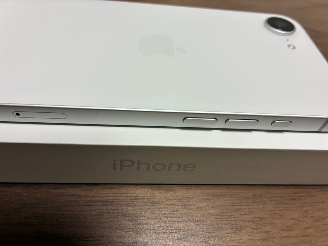 iPhone 16e ホワイト 128GB SIMフリー