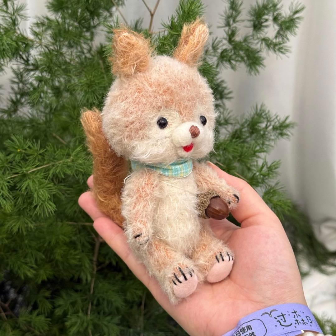 笑顔のリスちゃん アーティストベア 海外作家様 ハンドメイド ぬいぐるみ トイ