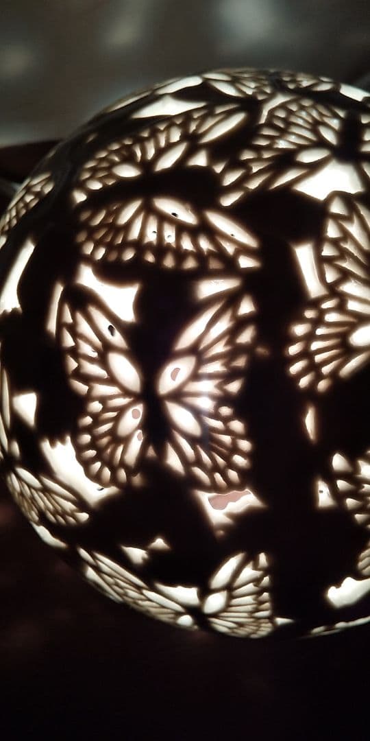 蝶柄透かし彫りランプシェード