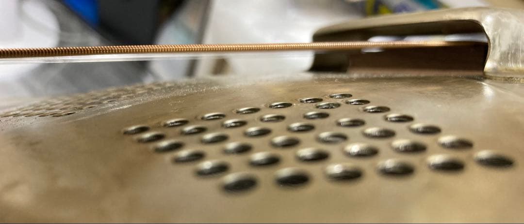 メタルボディリゾネーターギター 詳細不明ながら爆音！送料込み！