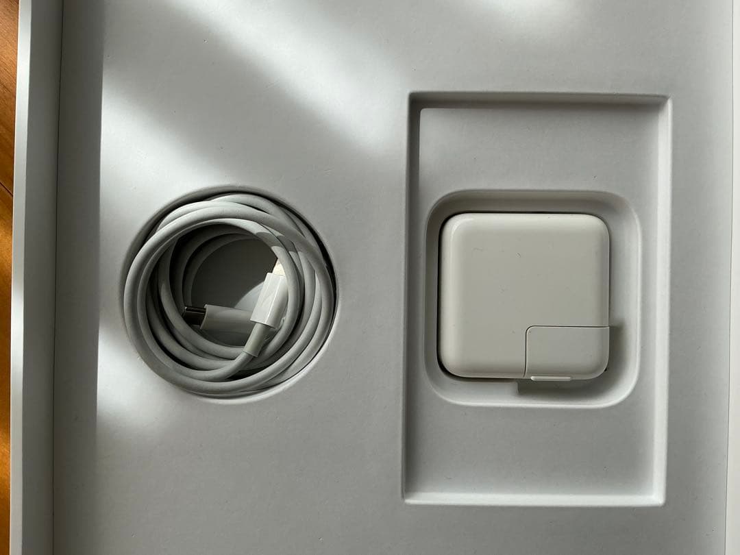 【美品】MacBookAir M1 13インチ 8GB 256GB 初期化済
