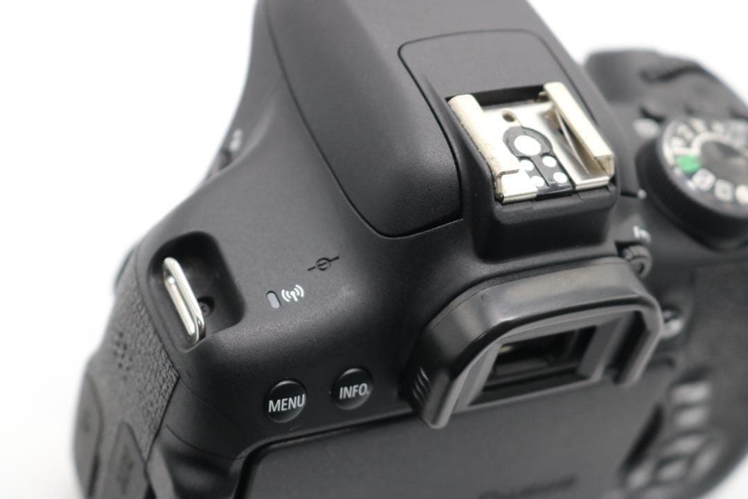 超美品 【Canon EOS Kiss X8i ダブルレンズセット】 安心保証◎