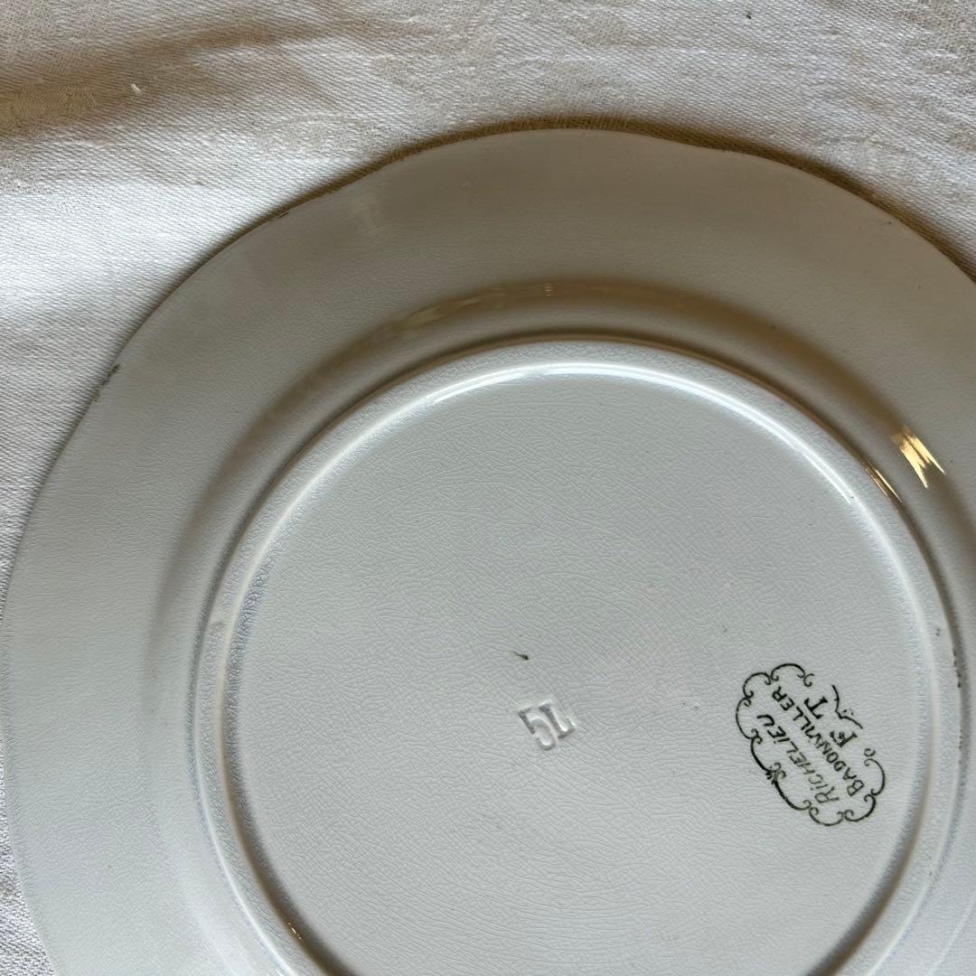 Badonviller 花リム　レリーフ　デザート　プレート　フランス