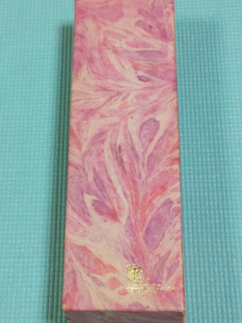 薔薇　バラの花　枯れない薔薇　ゴールドローズ　タイチェンマイ　オーキッドファーム