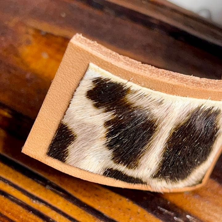 ＊展示品！ハンドメイド♪存在感あるレザーとハラコのミニポニーフック＊