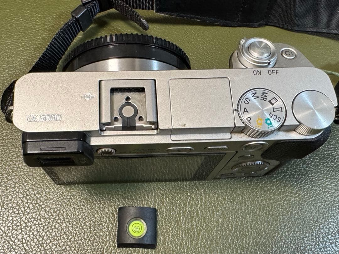 SONY α 6000一眼レフのミラーレスカメラ